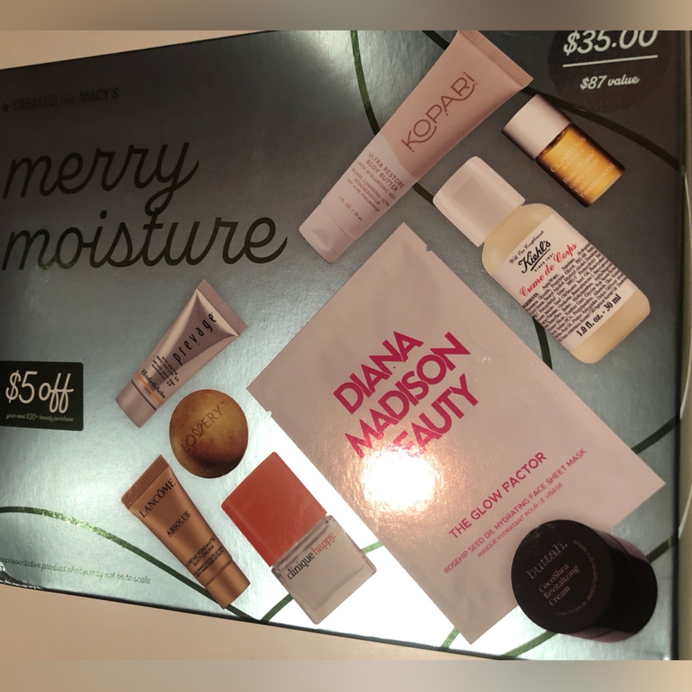 NWT in box and sealed Merry Moisture Set from Macys with $5 coupon